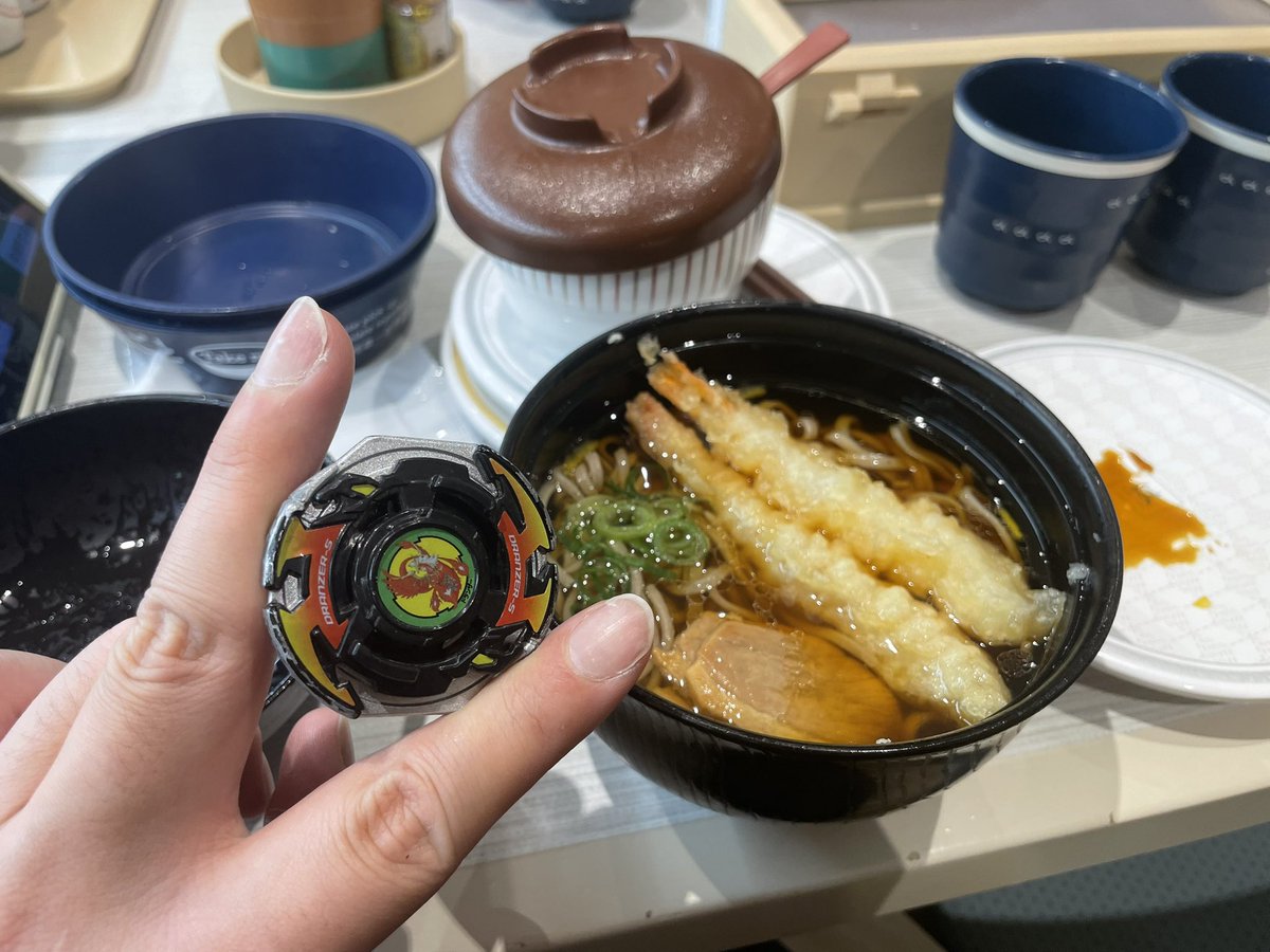 こんふぉーこ tweet media