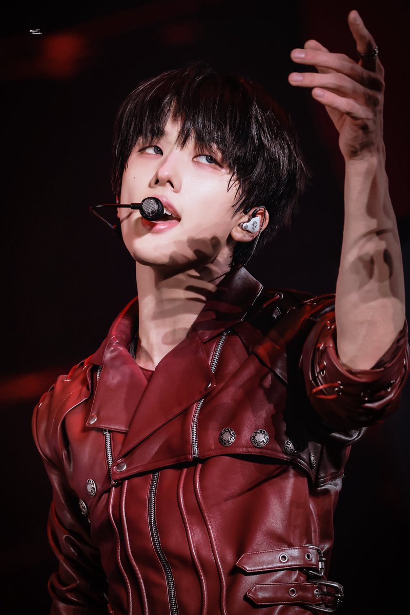 MasterHamster tweet media