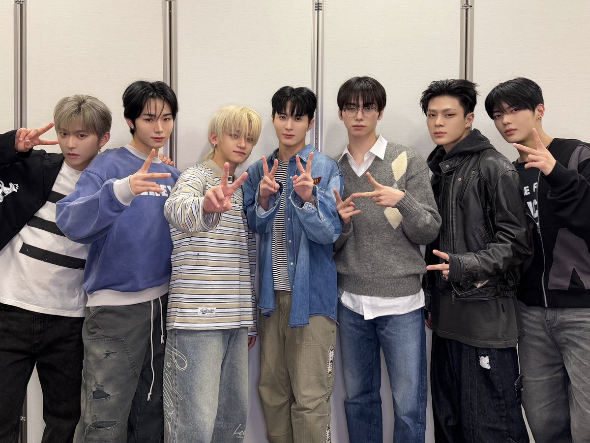 WHIB(휘브) tweet media