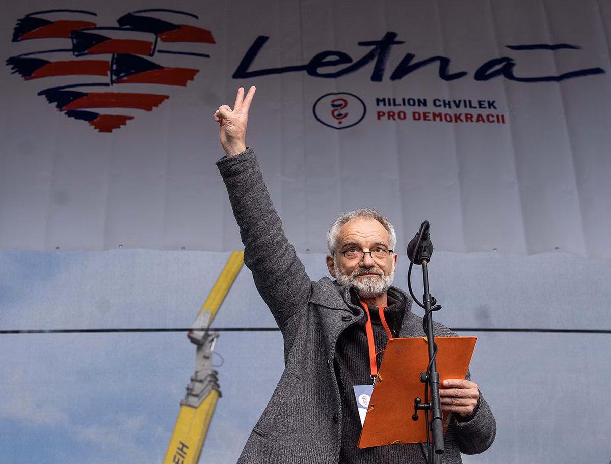 Petr Štěpánek tweet media