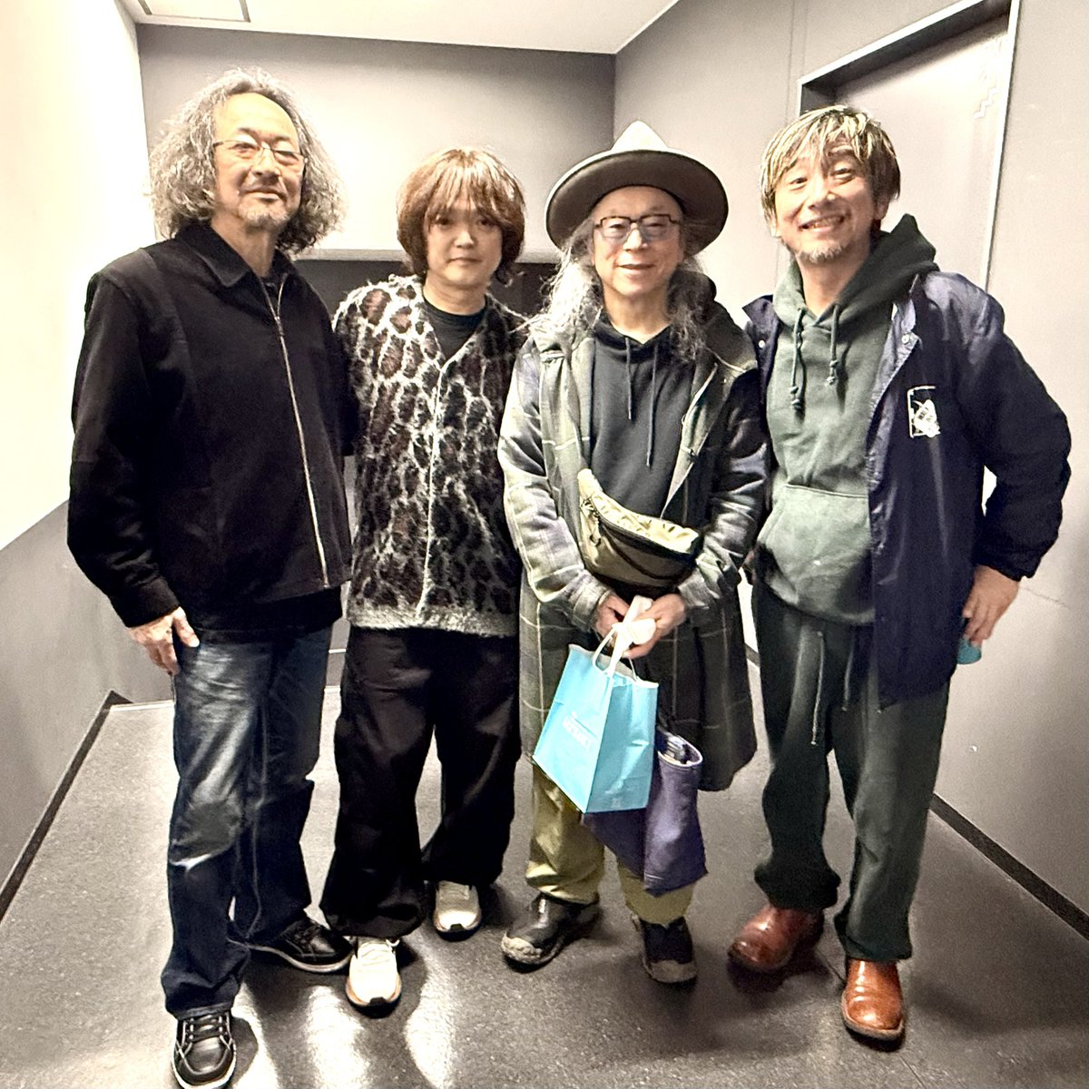 カーネーション CARNATION tweet media