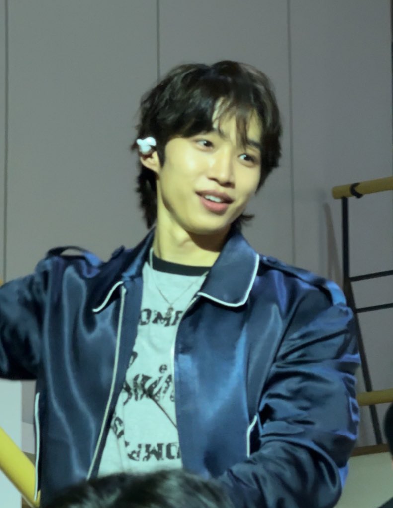 hyubiedays's tweet photo. SEO DONGSUNG!!!!!!! https://t.co/ITE4VJJaFN