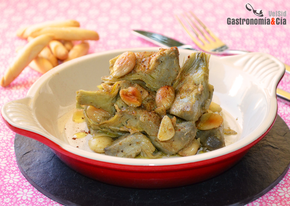 Gastronomiaycia's tweet photo. 12 recetas saladas con almendras para dar más sabor y textura a tus platos: Crujientes, sabrosas y muy versátiles, las almendras pueden dar un giro delicioso a muchos platos salados. En este recetario… https://t.co/ataoEf5mOj #Entrantes #almendra #frutossecos #Recetario https://t.co/hi1nr2NSWZ