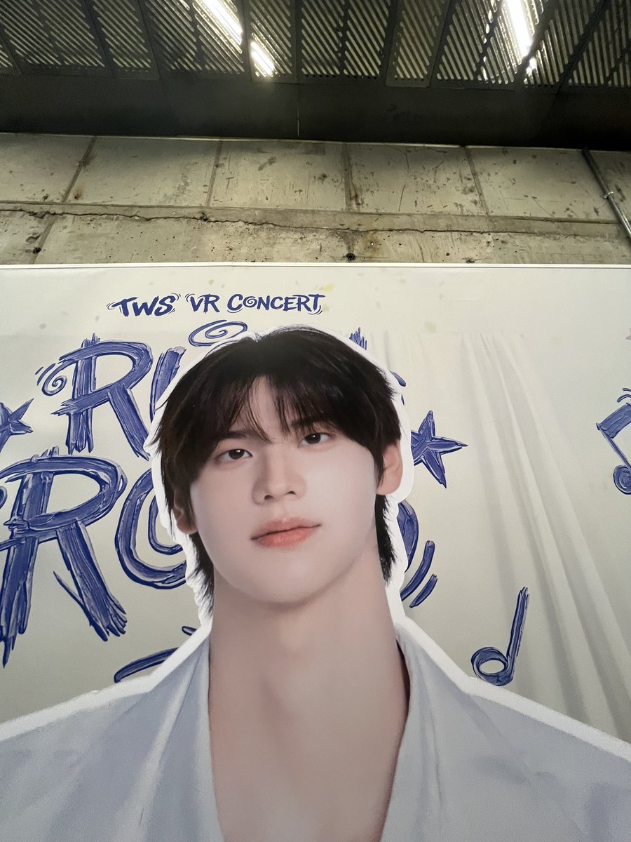 또룽지 tweet media