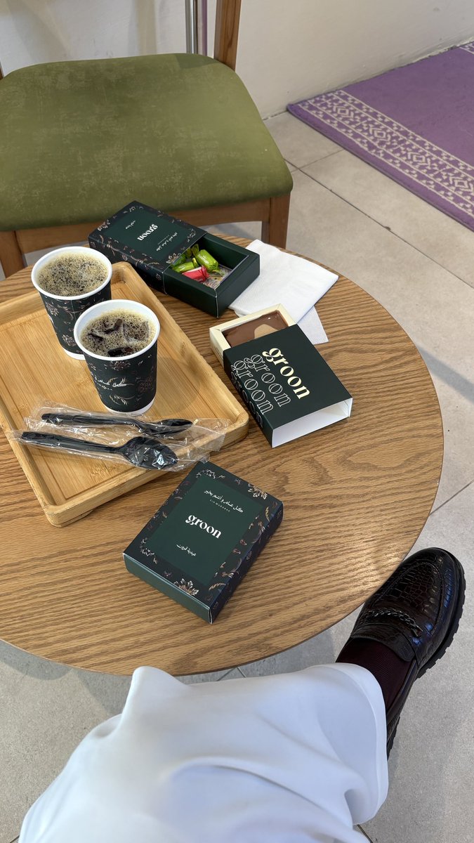 ‏قشعان tweet media