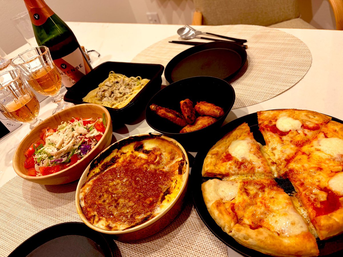 じゅんぺー tweet media