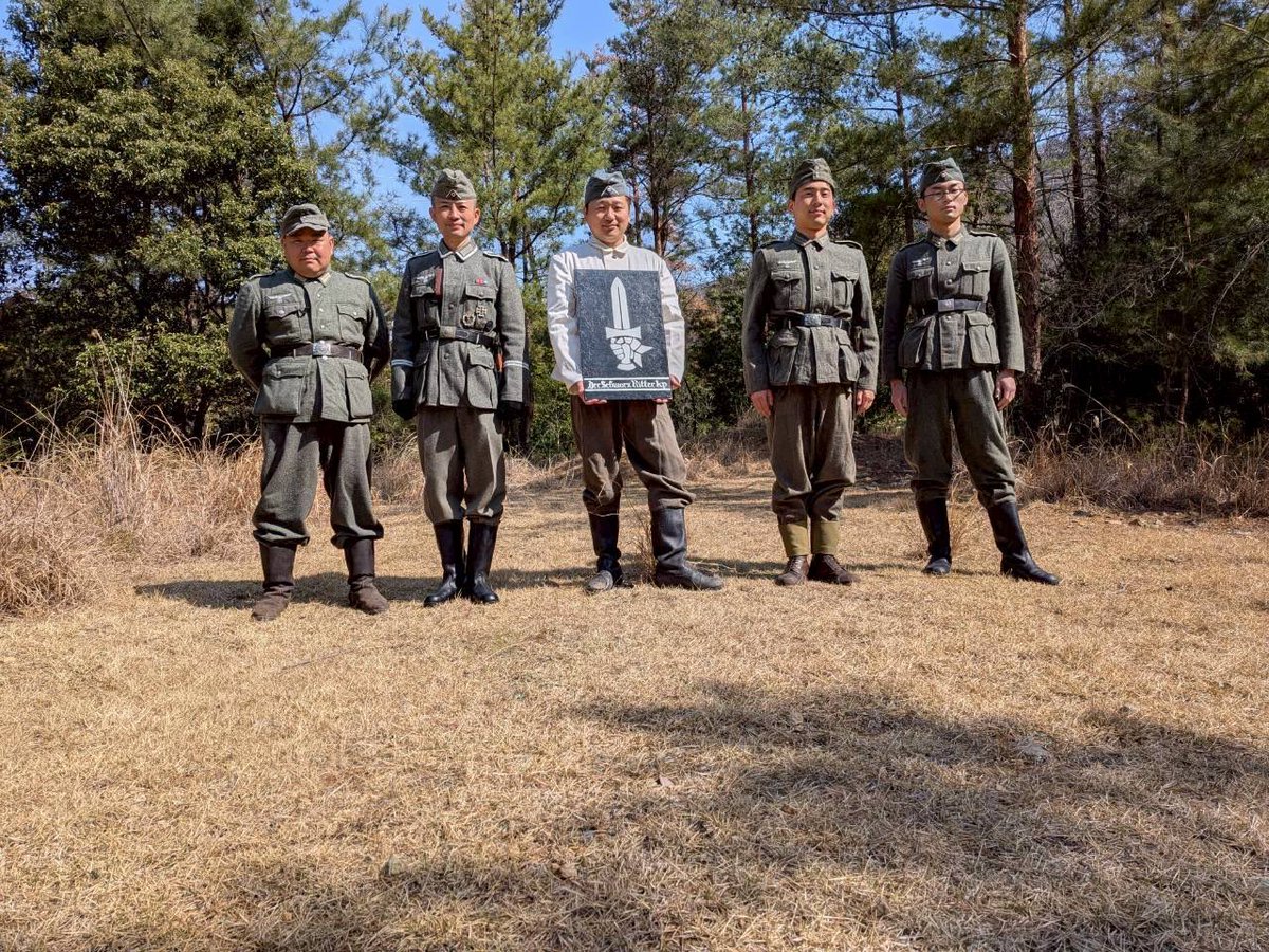 YasumitsuM tweet media