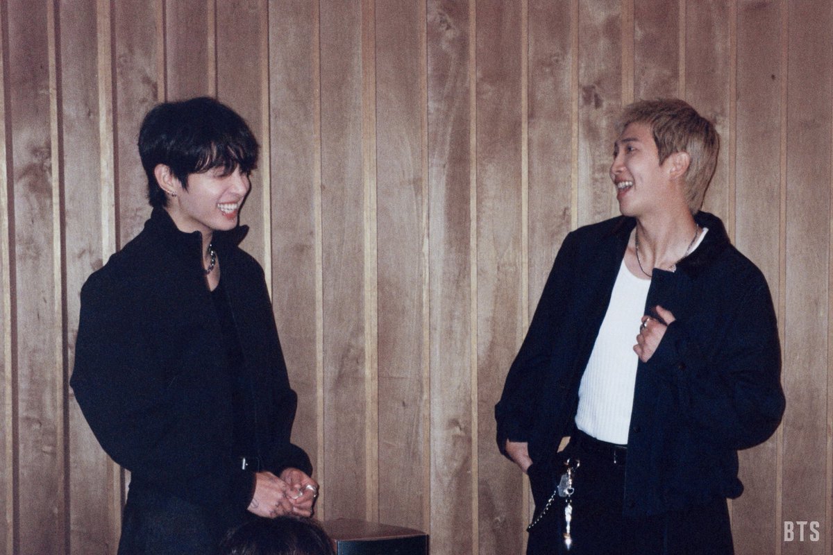 bamjungguk's tweet photo. MY NAMKOOK 😭 https://t.co/vyodLbL0UU