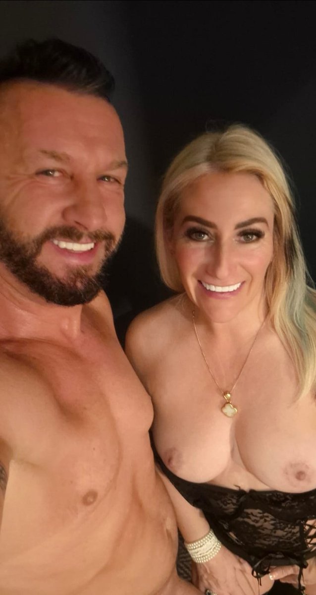 The Sex Couple tweet media