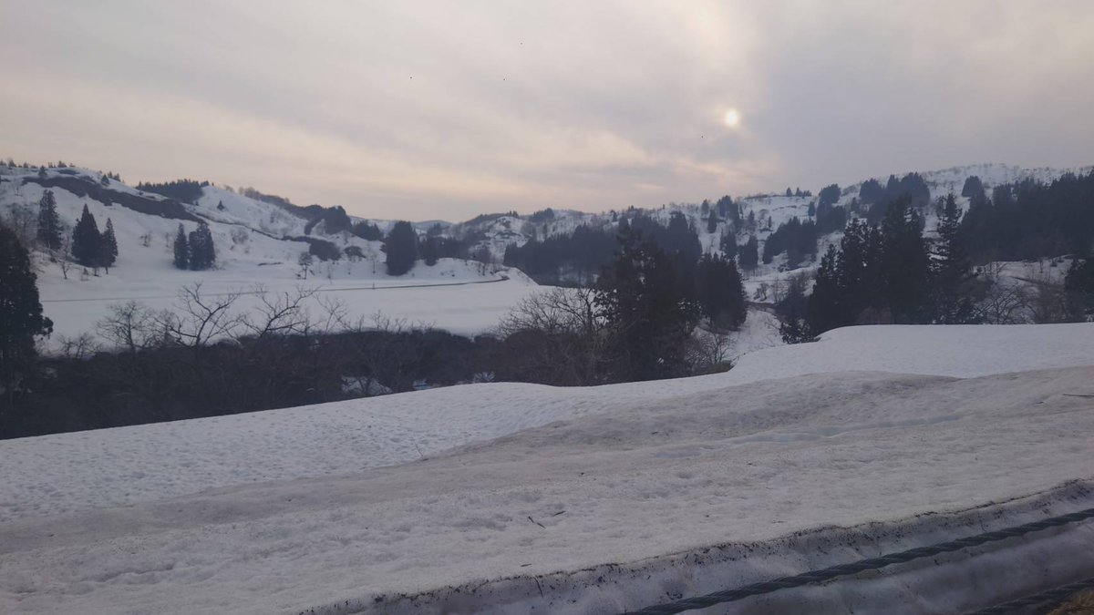 魚沼まで連れて来られた
小さいけどとても素敵な温泉でした
さすが豪雪地帯
