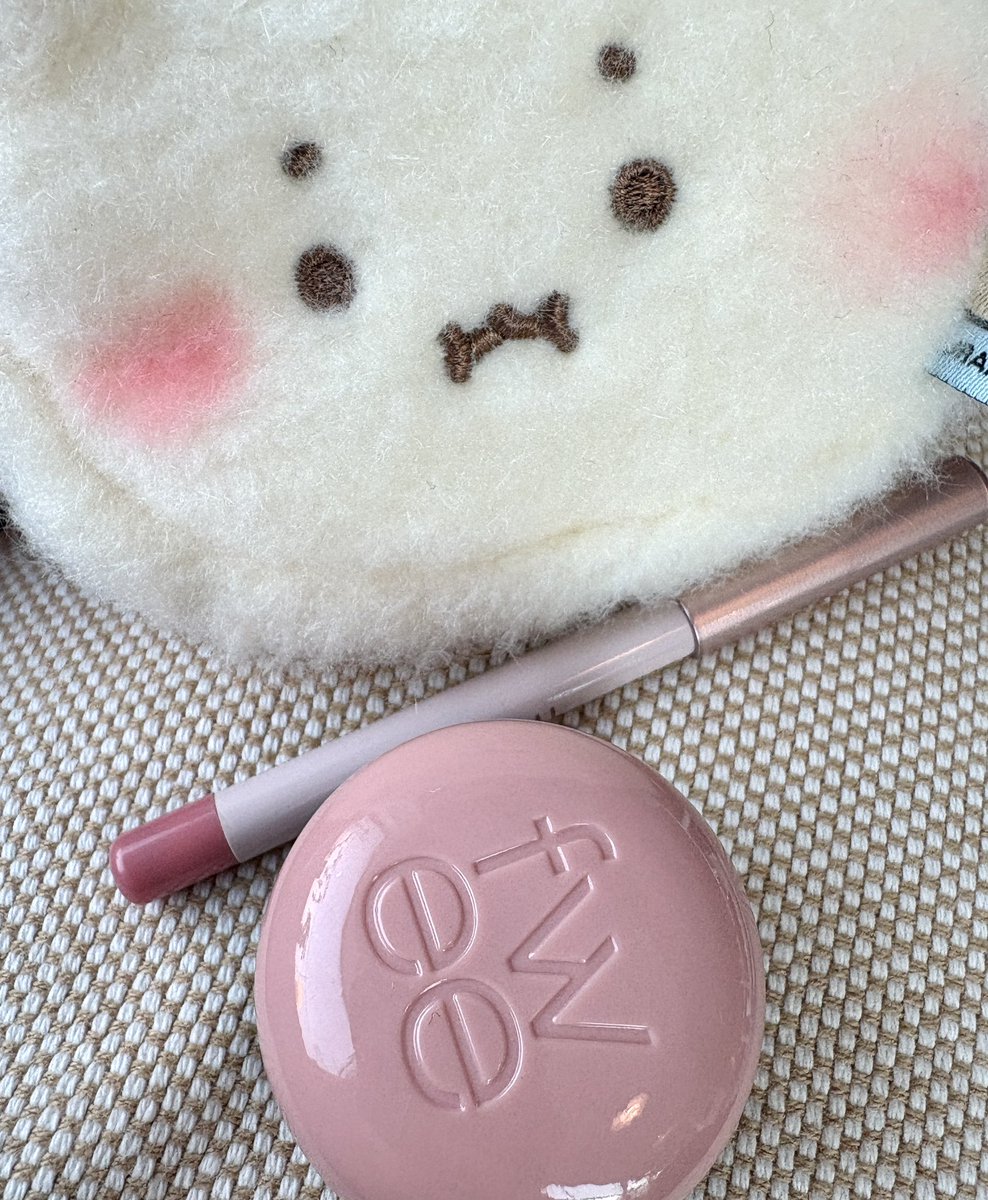 퓨리•• tweet media