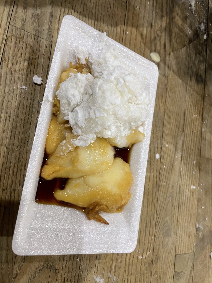 2didoldjfes's tweet image. #2DiD 無事終了しました！！
特別ゲストに花海咲季さんとMEMちょさんにも来ていただき、大変盛り上がりました！！
ついた餅はカウンターのところで配布しておりますのでぜひお食べください。

#オタフロ　#オタククラブフロンティア