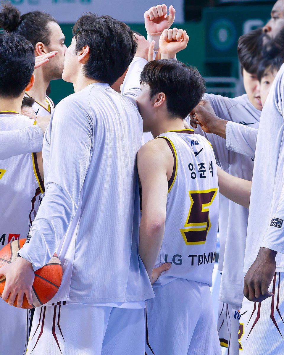 fivzip's tweet photo. 260315

화이팅타임에 갑자기 냅다 물어버림•̀Ⱉ•́

#양준석 https://t.co/geruSMkg2T