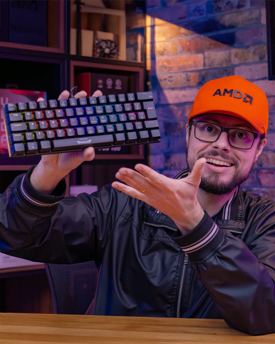 tgtoficial's tweet photo. O teclado TGT Sherman V3 C1 é o item indispensável para sua próxima batalha!
Ele possui formato completo em padrão ABNT, e foi desenvolvido com tudo que um gamer precisa, levando você para o próximo nível. https://t.co/Rq2piSuzhE