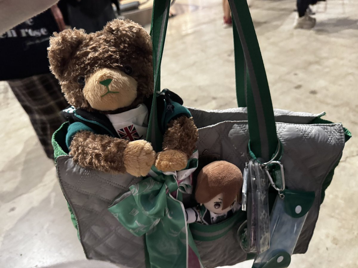 りくと tweet media