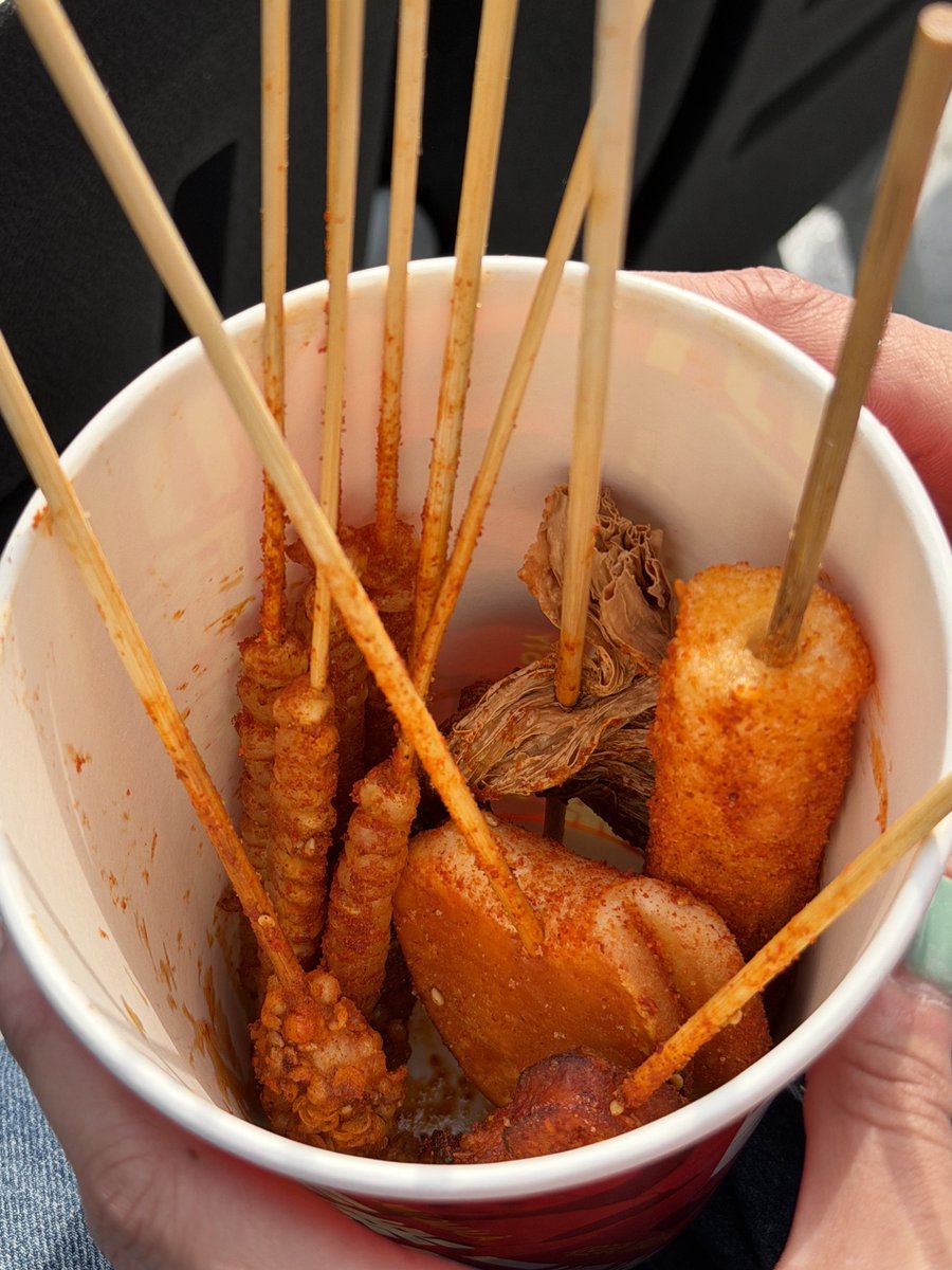 위팍 마라꼬치 비주얼 진짜 압도됨 친구가 야선들 실책하면 찔리겠다 ㅇㅈㄹ