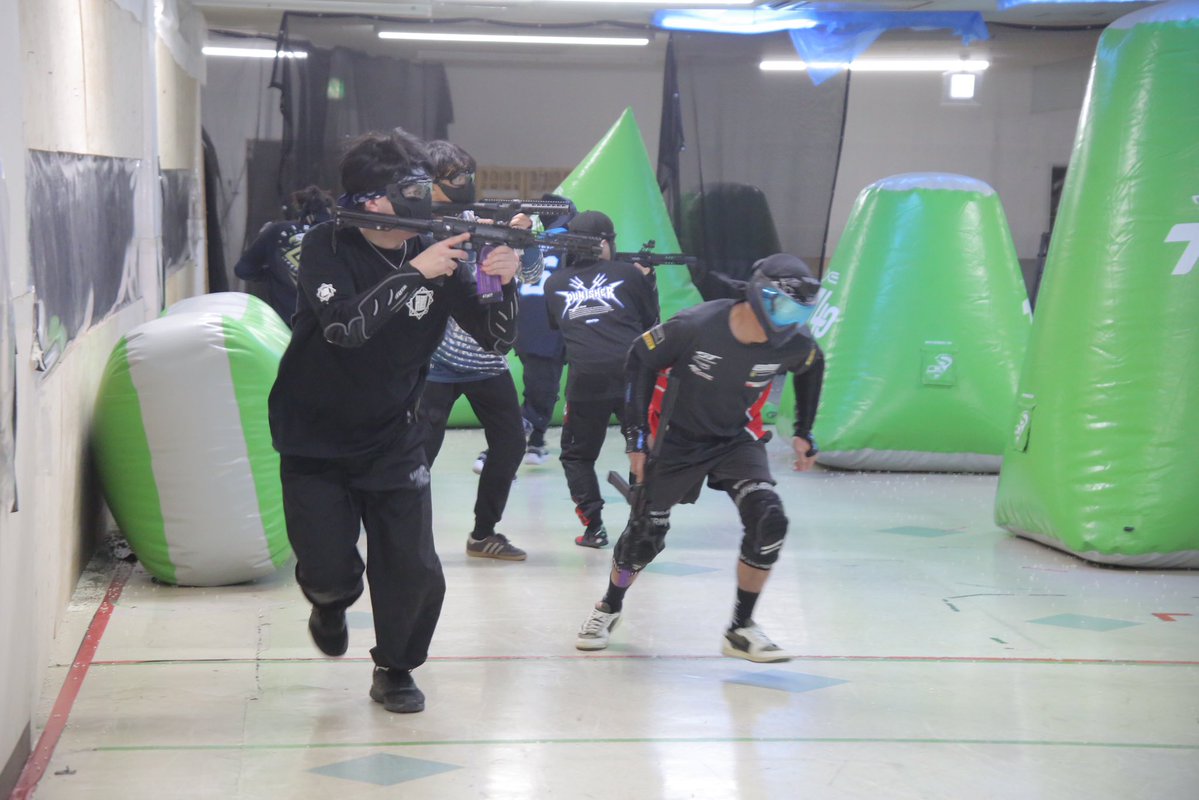 ハリー tweet media