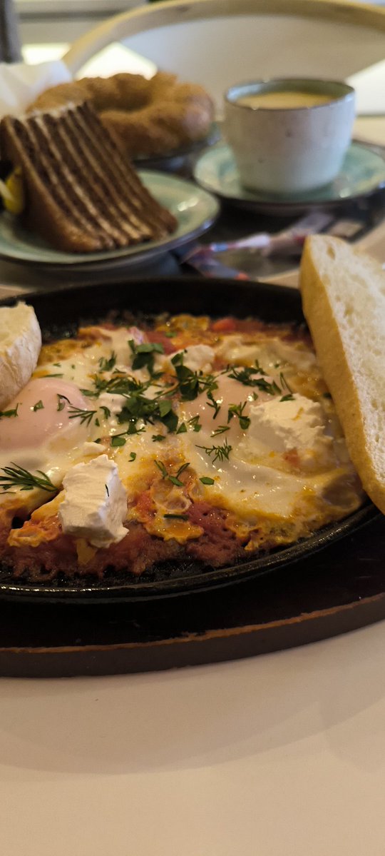 Артур Дент tweet media