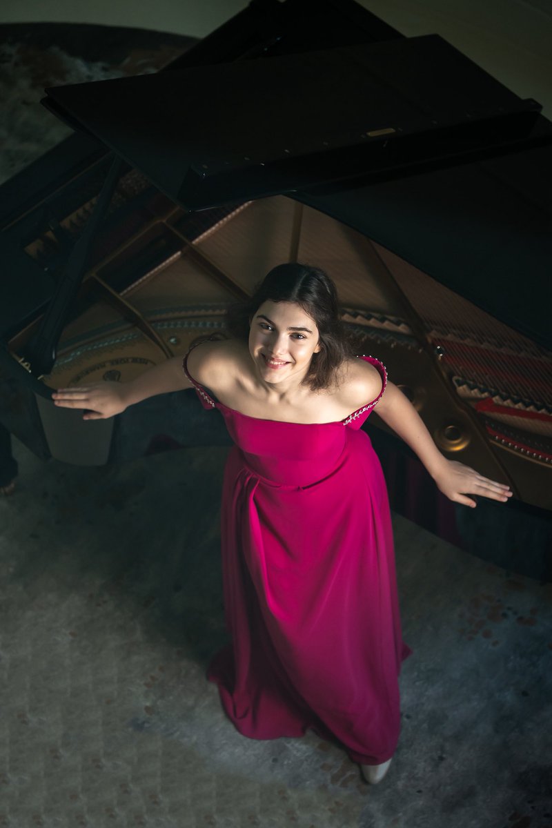 İlyun Bürkev tweet media