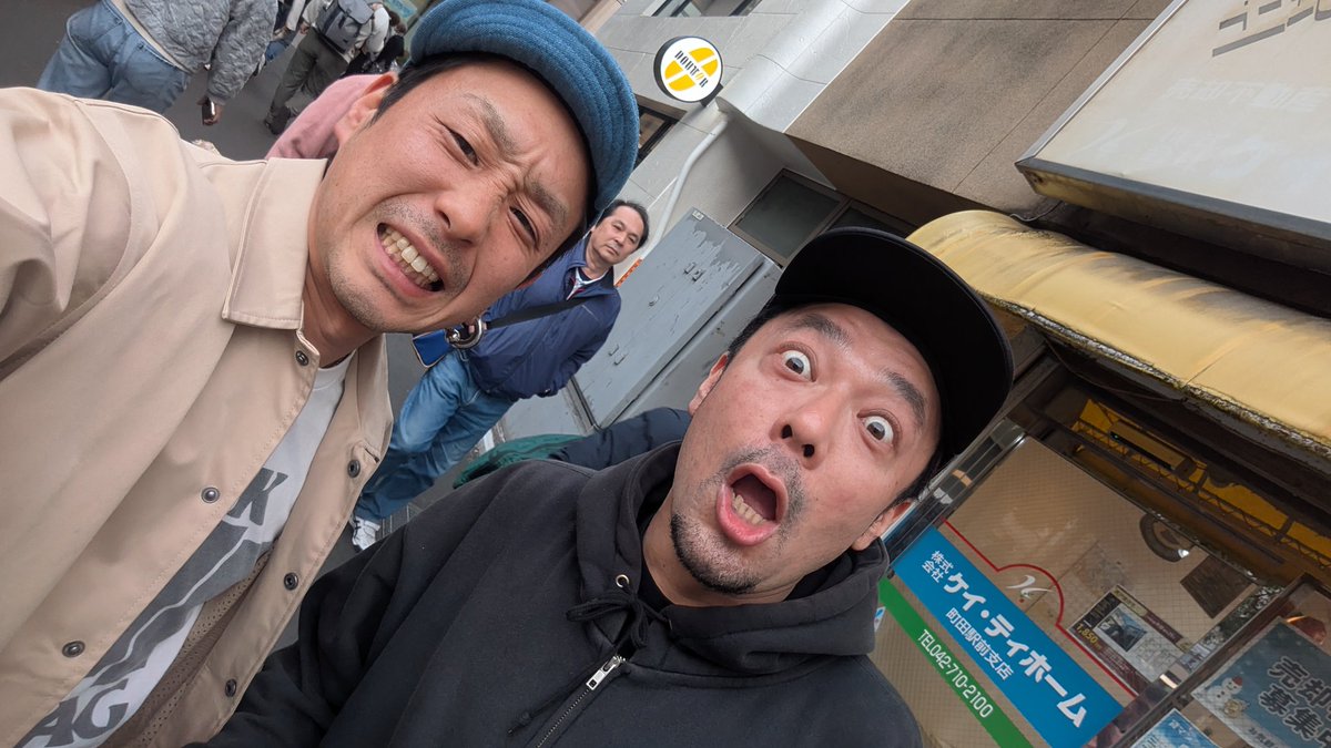 SelfMasa's tweet photo. 街歩いてたら遭遇！
コンマ！ https://t.co/FbV1H6Zg55