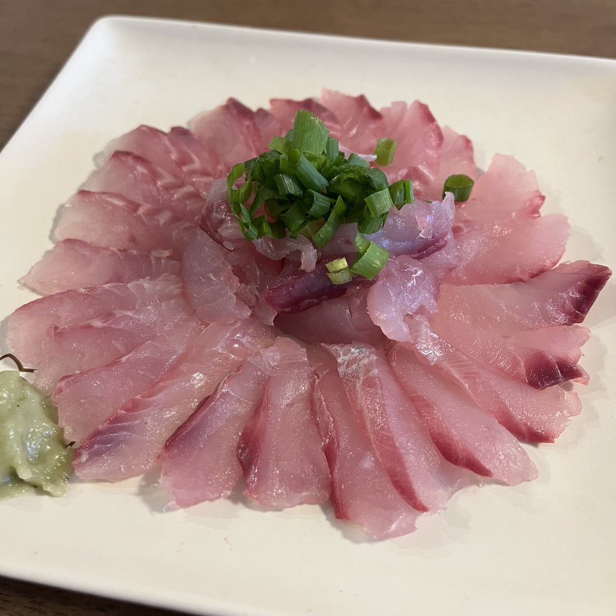 ポエット tweet media