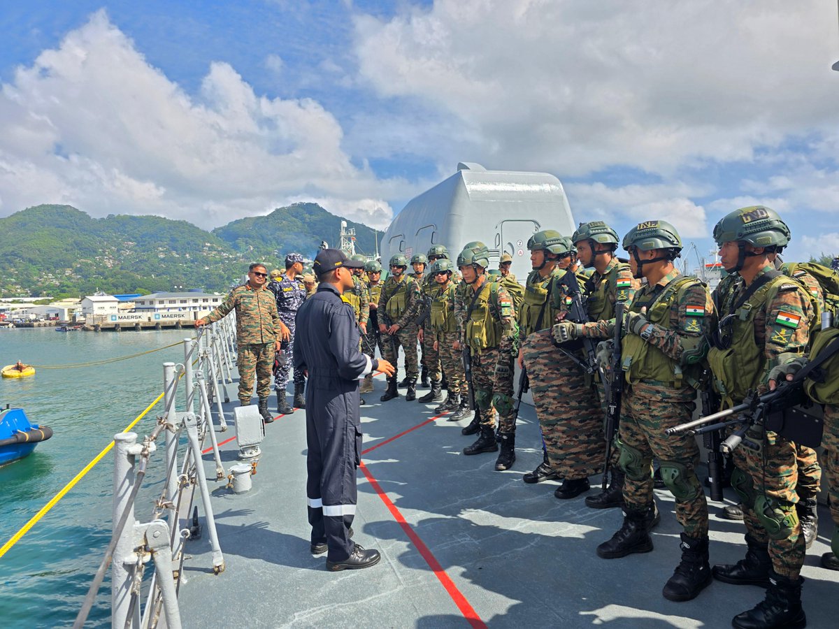 sansad_tv's tweet image. #INSTrikand took part in the first tri-services edition of Exercise Lamitiye 2026 alongside the #IndianArmy, #IndianAirForce, and Seychelles Defence Forces, featuring VBSS training, joint boarding drills by MARCOS, and troop disembarkation at Praslin Island.

@SeyDefence