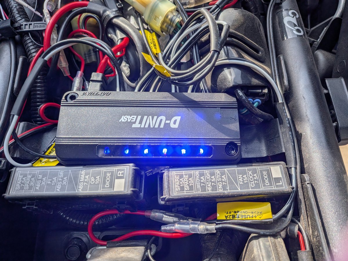 hide @ 400X&シビックタイプR tweet media