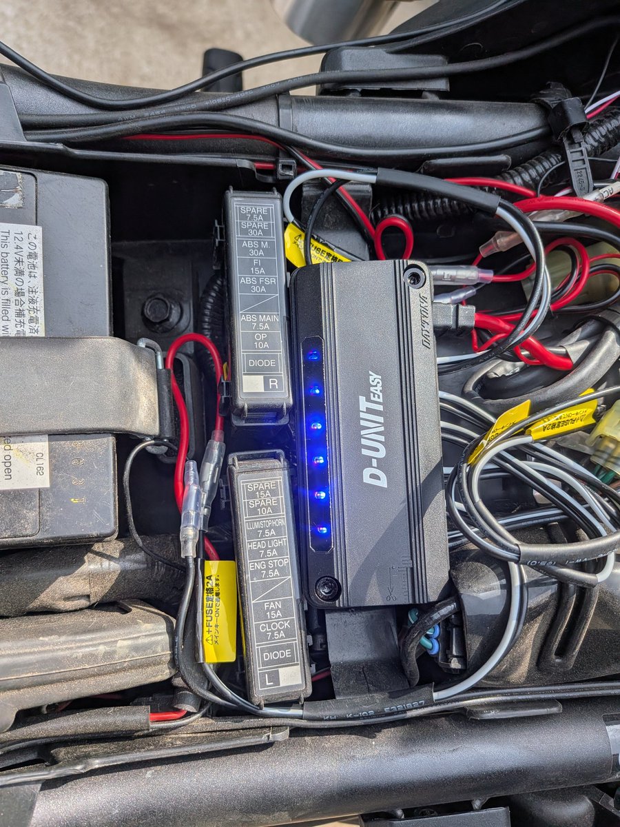 hide @ 400X&シビックタイプR tweet media