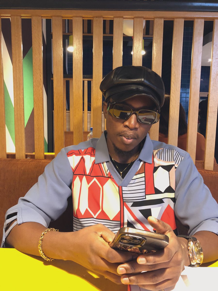 DesmundOris tweet media