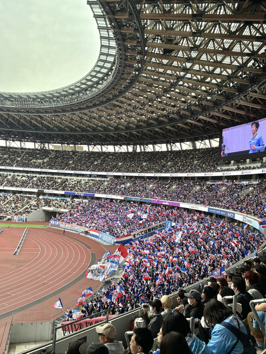 mihaneya1111's tweet photo. 平素は、#いわきFC サポではあるが、今日はマリノスサポ。
そして期待を裏切らない彼のゴール。
熱狂させていただきました⚽️
またマリノスの試合を見たい🌊
#谷村海那
#横浜Ｆマリノス https://t.co/zRnNZyu0Og