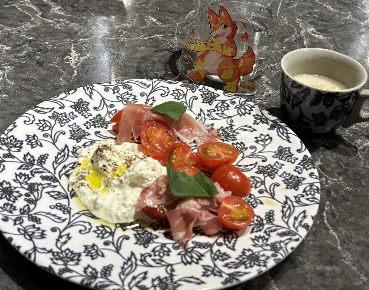 JUN@フレア tweet media