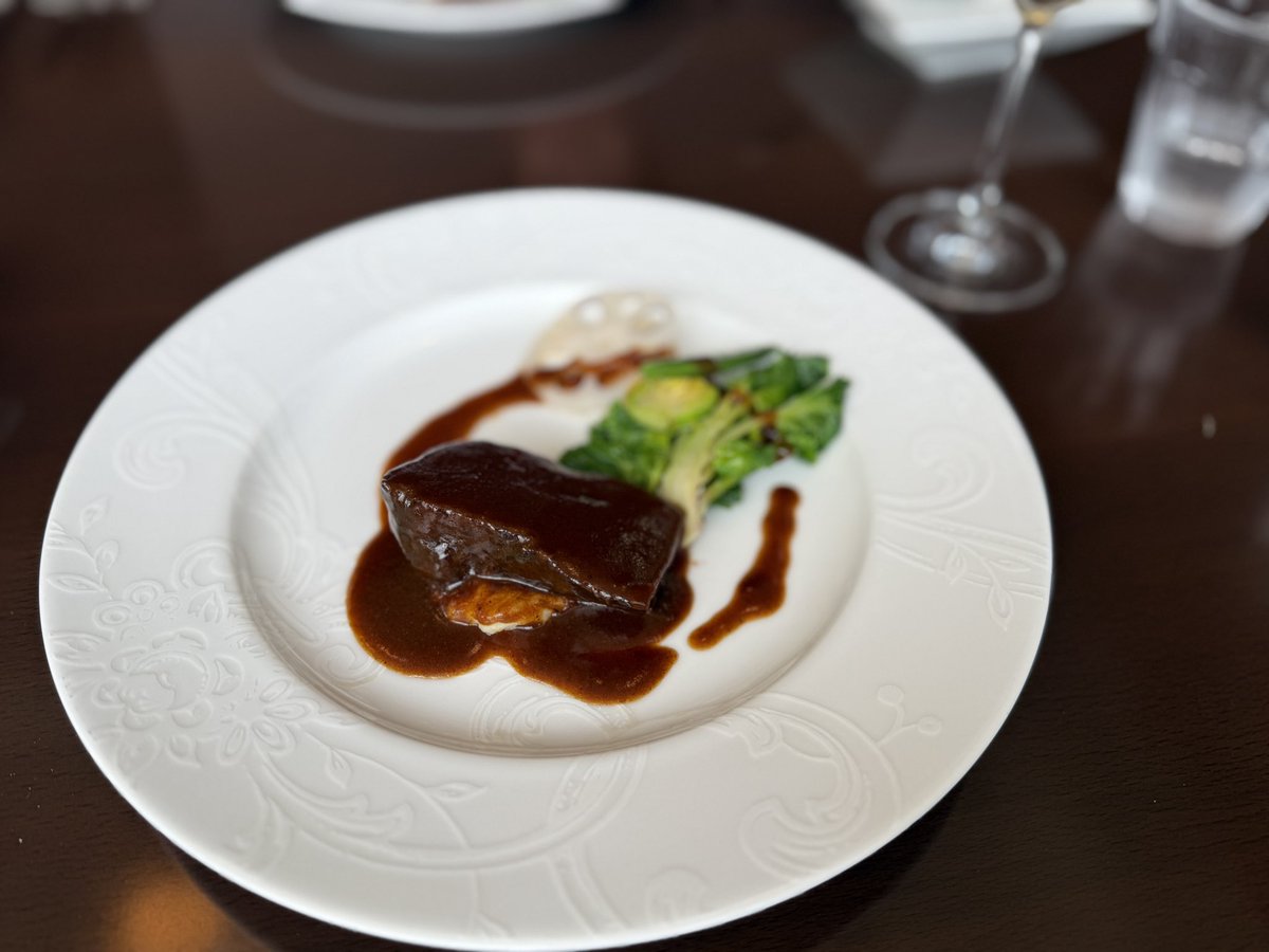 あやのん tweet media