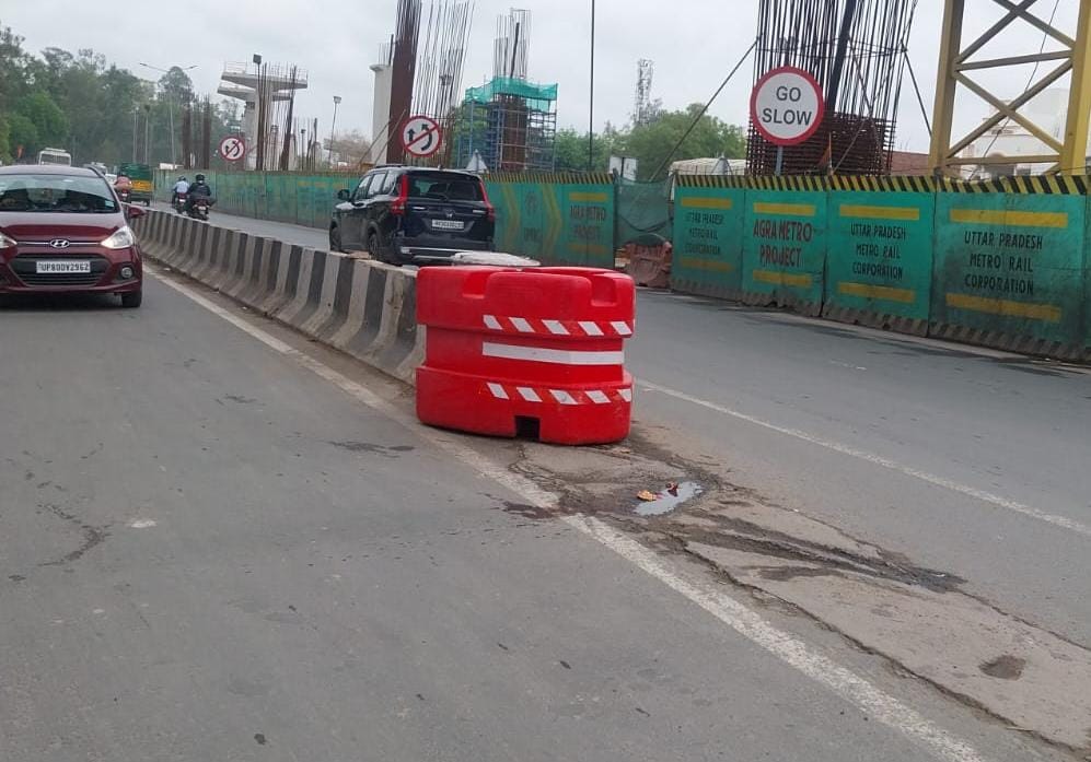 Agra Traffic Police tweet media