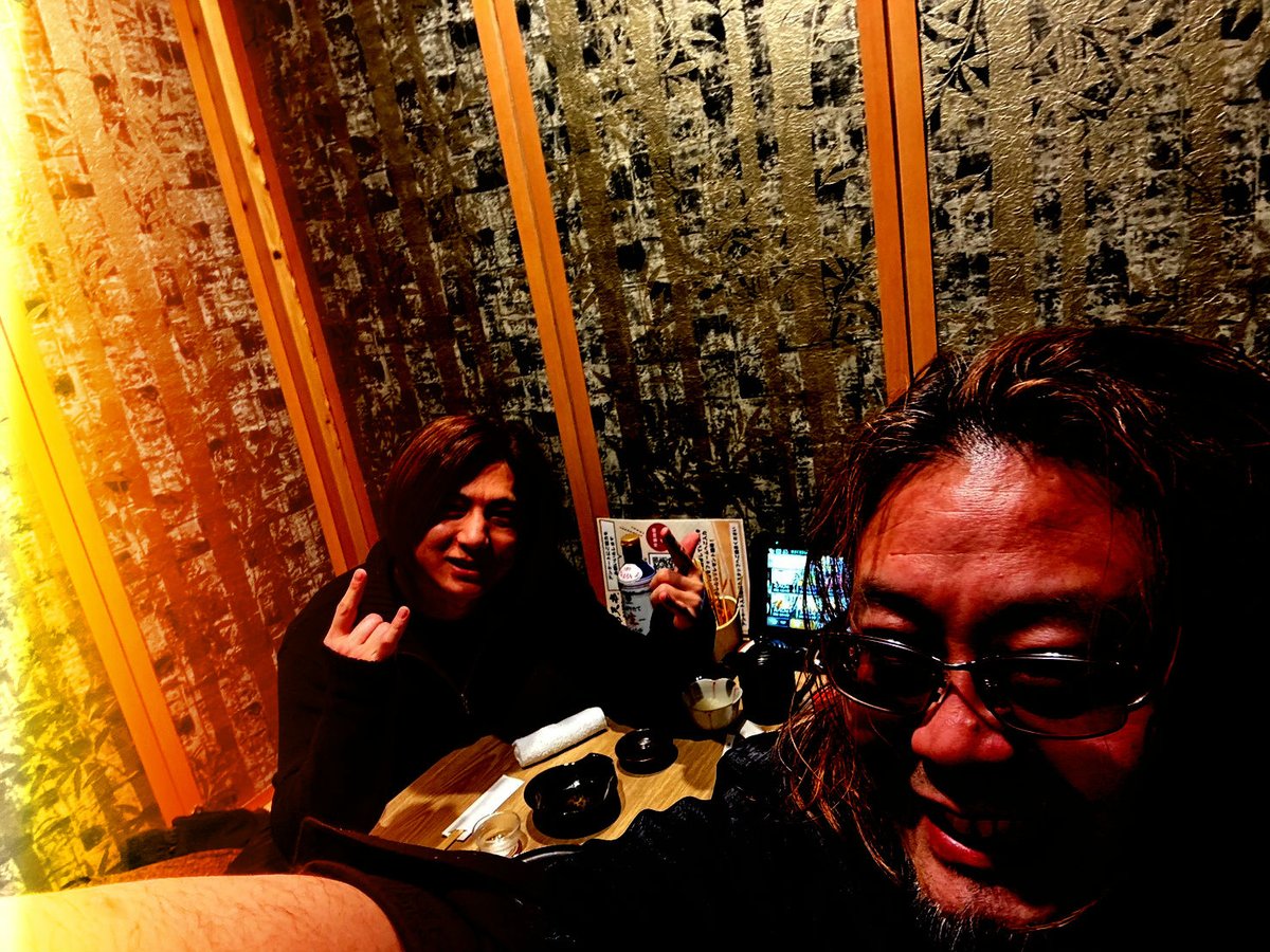 absolute0614 tweet picture