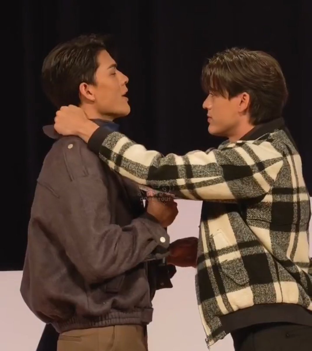 genuine queer🥀 tweet media