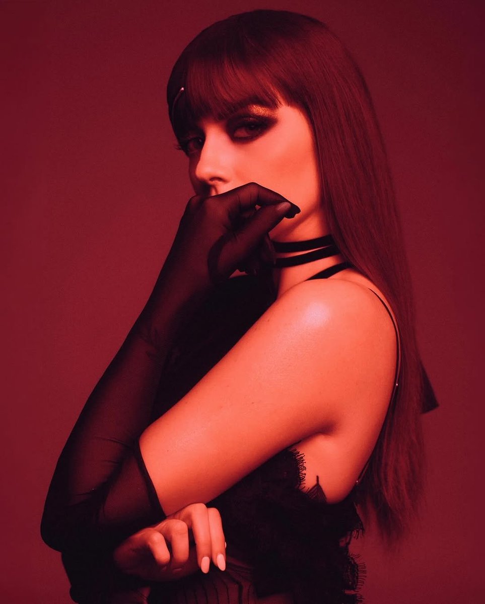 annalisa archive ❤️‍🔥 tweet media