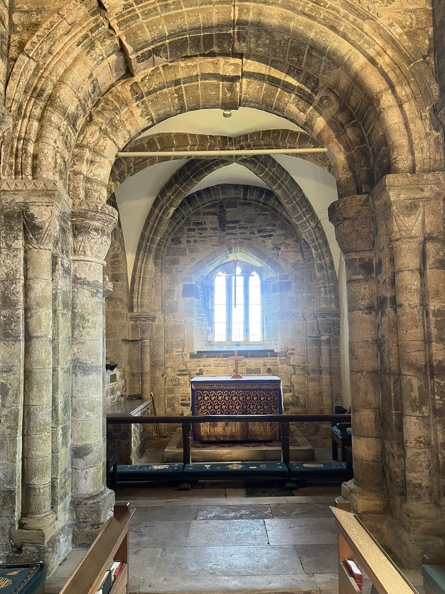 ITattum's tweet photo. I dropped into St Nicholas Church in Studland yesterday to say a prayer, enjoy the atmosphere, and honour the memory of T F Powys.
An elderly gentleman from Bournemouth joined me. A kind soul , bemused by a changing world, and with no trace of grievance at strangers.🙏 https://t.co/WSfg2muTh9