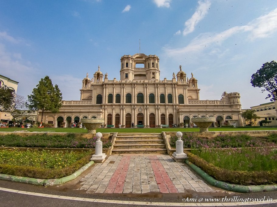 TheRaajanyaa's tweet photo. A school in Lucknow, Uttar Pradesh. https://t.co/U5U9KwEAmN