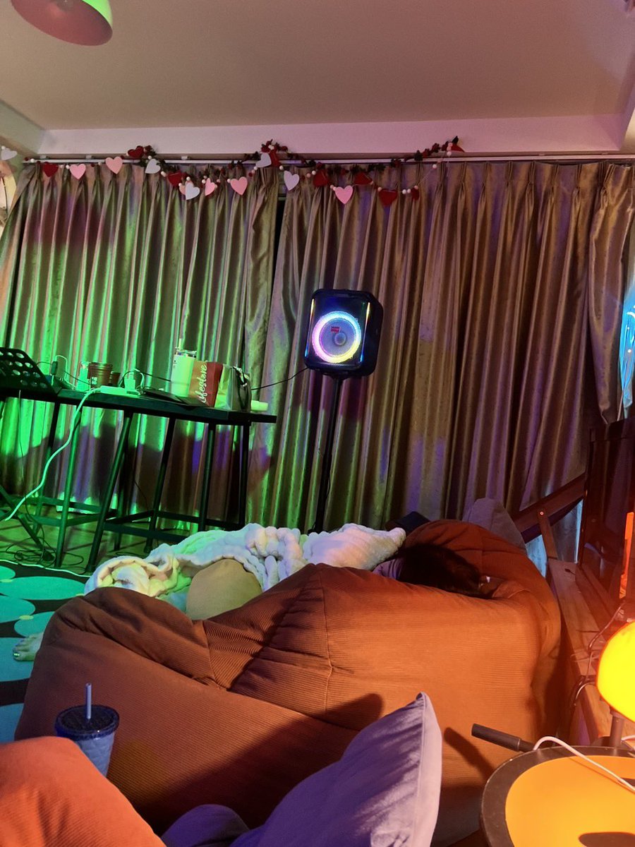 𝕭&𝕲'𝕽.𝕮𝖔𝖚𝖕𝖑𝖊’🥂🃏 tweet media