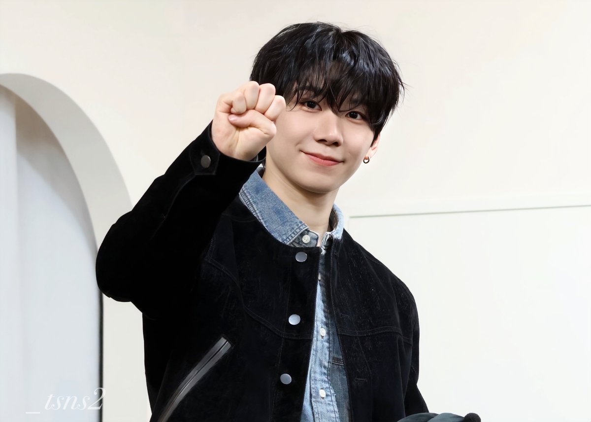 𝐜𝐡𝐚𝐭𝐨𝐧𝐚𝐢𝐦𝐞𝐞 tweet media