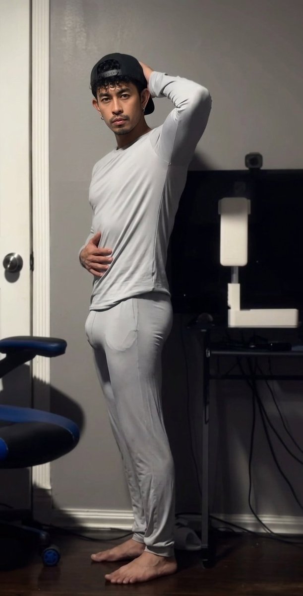 OhmManmoth tweet media