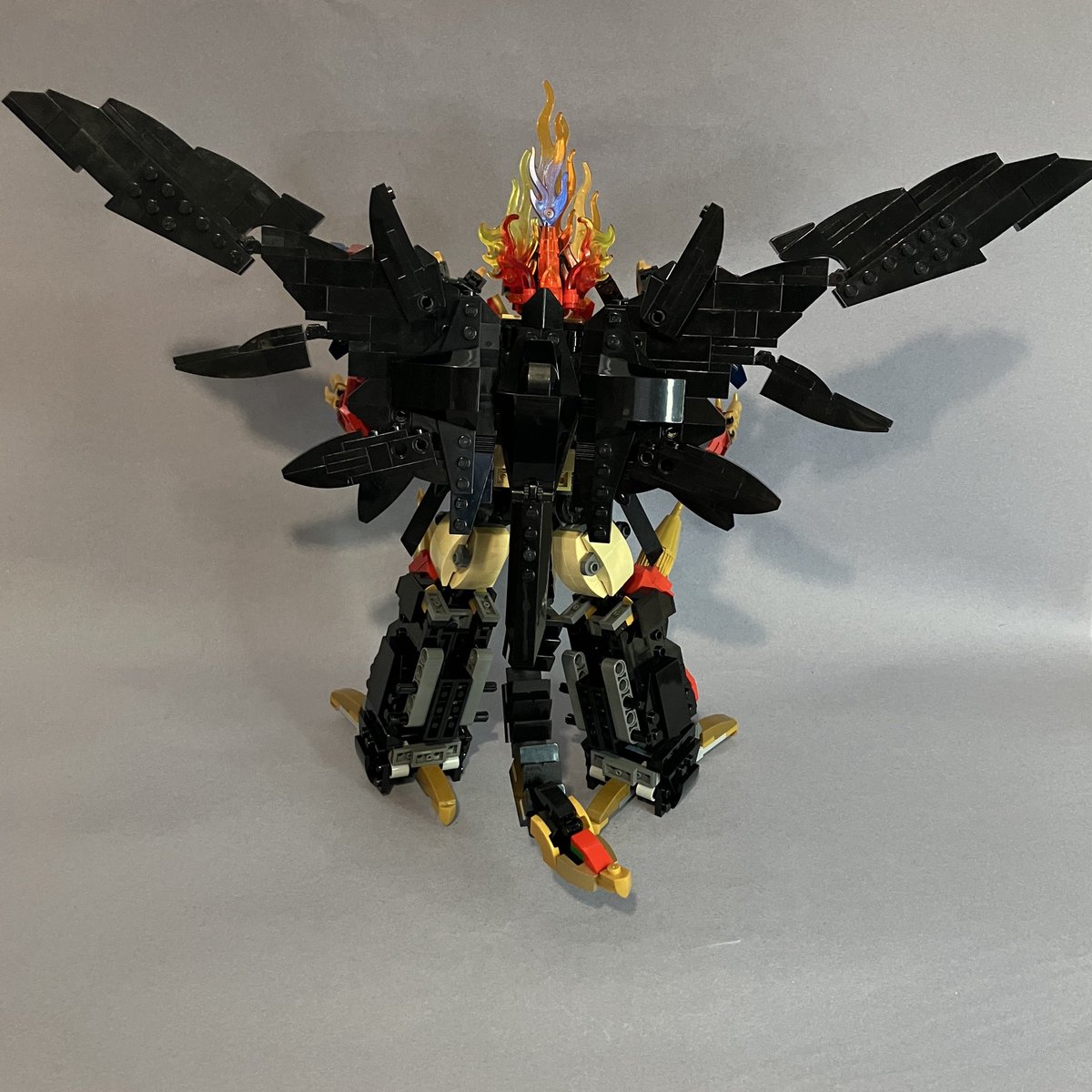 LegoGuy31's tweet photo. Genesic GaoGaiGar (GaoGaiGar Final)
#ggg #gaigar #lion #leo #anime #robot #lego #legomania #lego® #gaogaigar #genesicgaogaigar #gaogaigarfinal #final #toys #toy #legomoc #mocer #mocers #mocs #勇者王ガオガイガー #robo #mech #mecha #transform #mechs #mechas #animation #legobuilds https://t.co/zZX5uPAIMI
