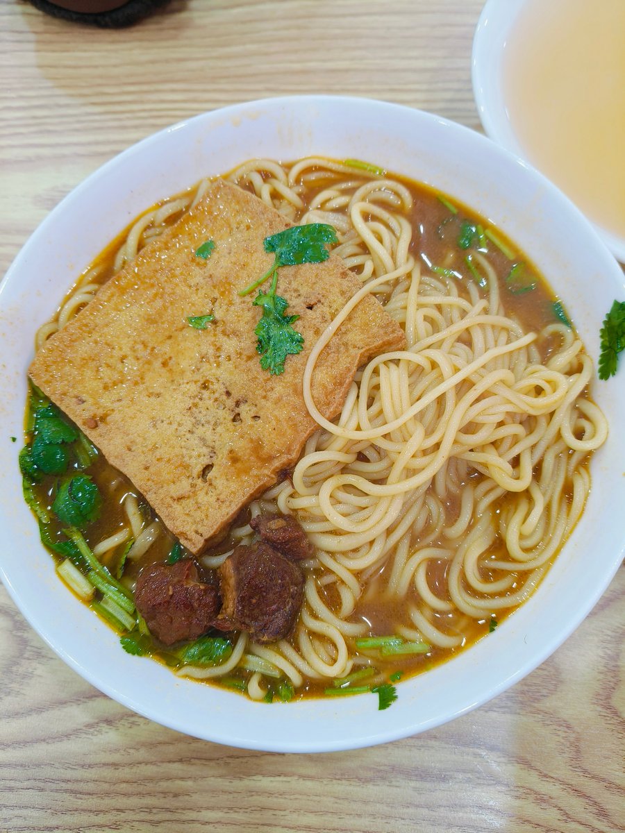 summer cabales tweet media