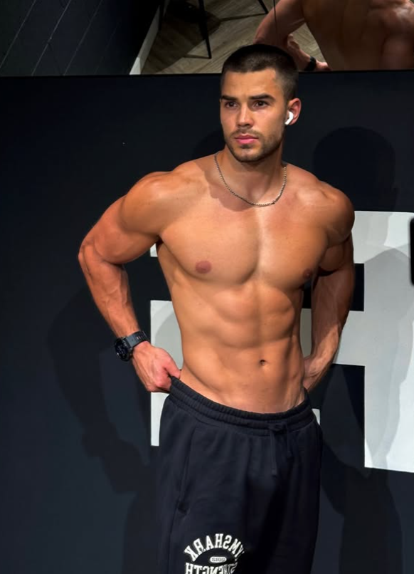 Men Of Instagram tweet media