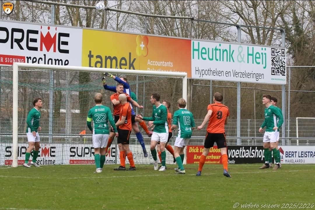 WilfredWboon's tweet photo. Fotoverslag van de wedstrijd @olympia28  @dsv61 online op https://t.co/RpTjdwtRrw  @geldersvoetbal https://t.co/f87nLLCnn6