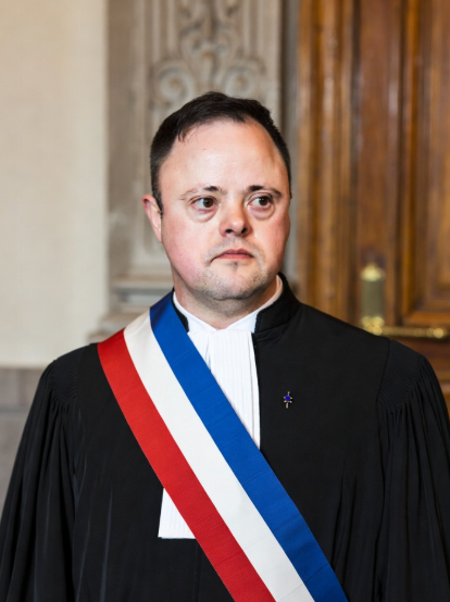 SIRÈNES tweet media