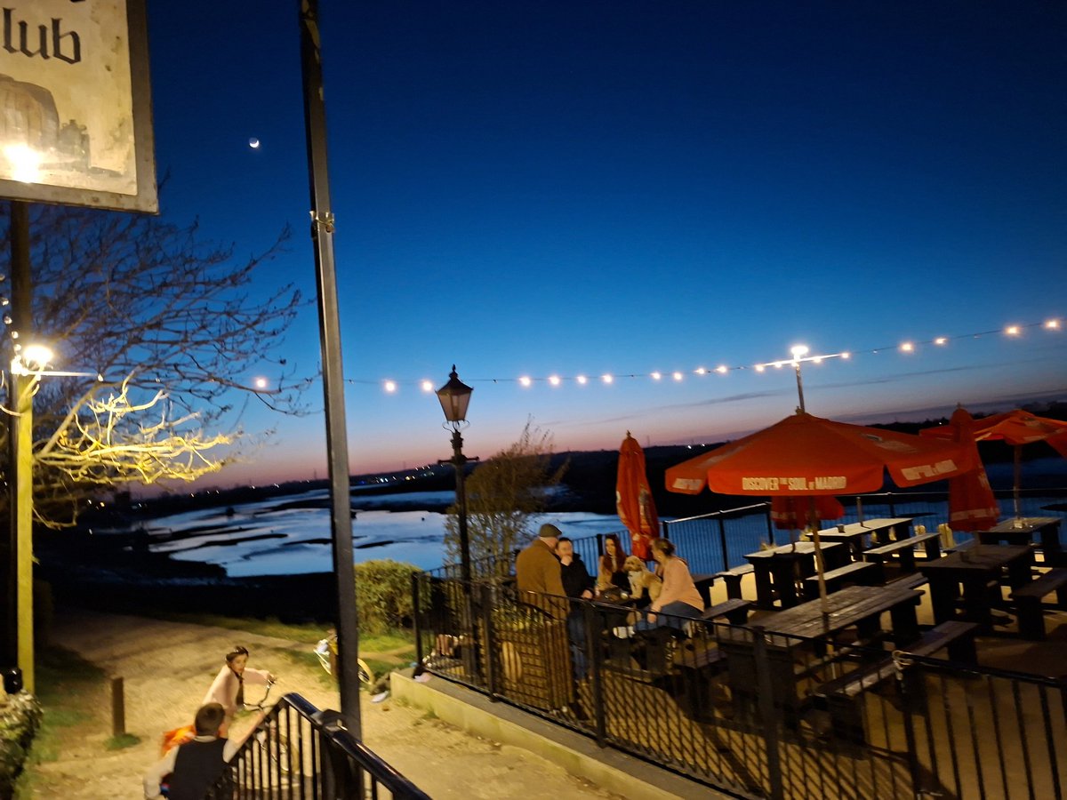 daniel stevens tweet media