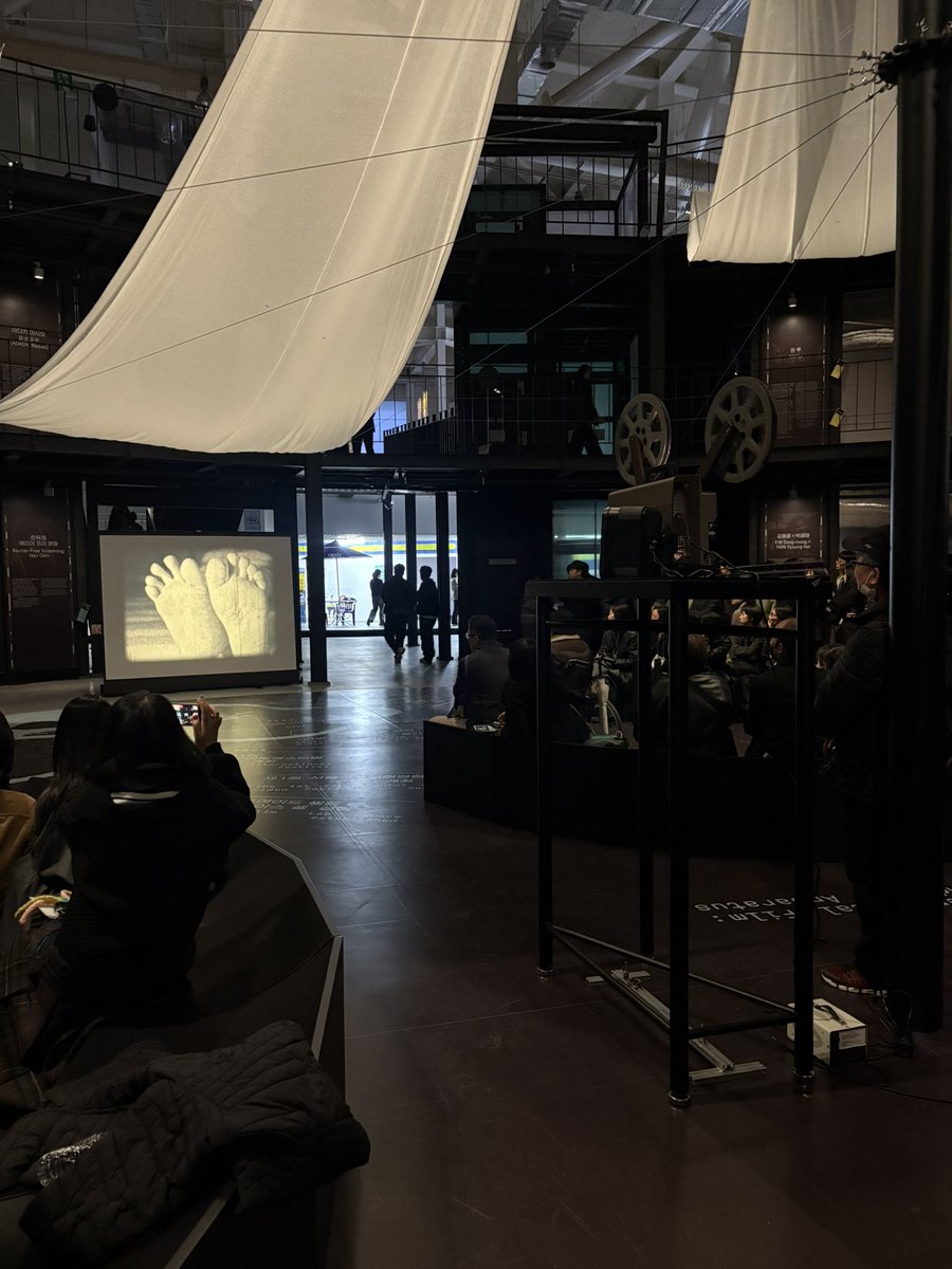 나나시 tweet media