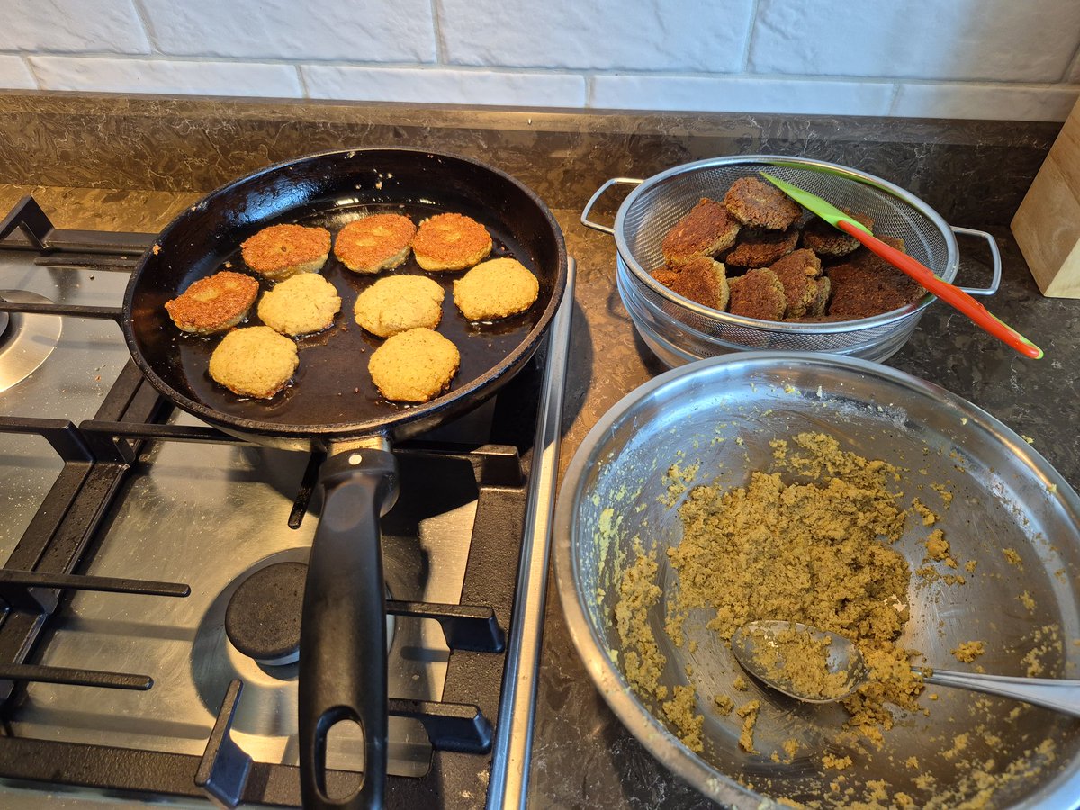 Zeār, your crazy lipn ᚛:3 🦁 𓃭 tweet media