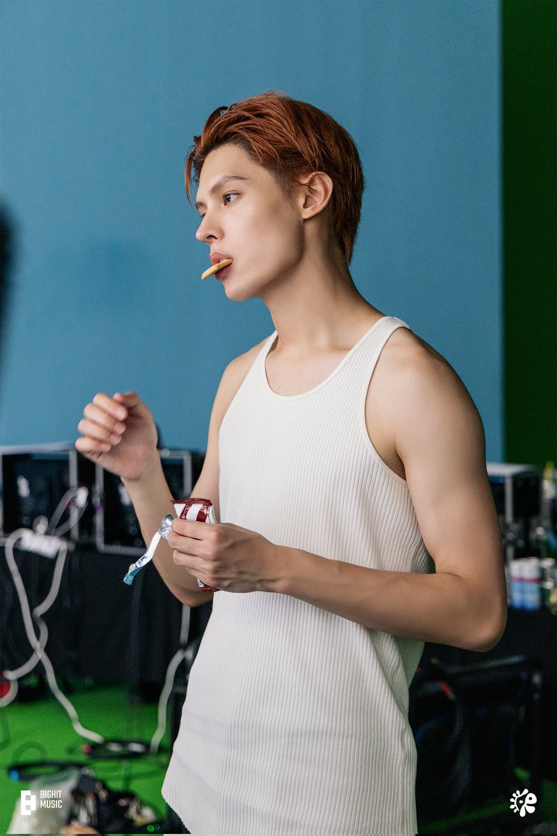 제임스 얼굴 tweet media